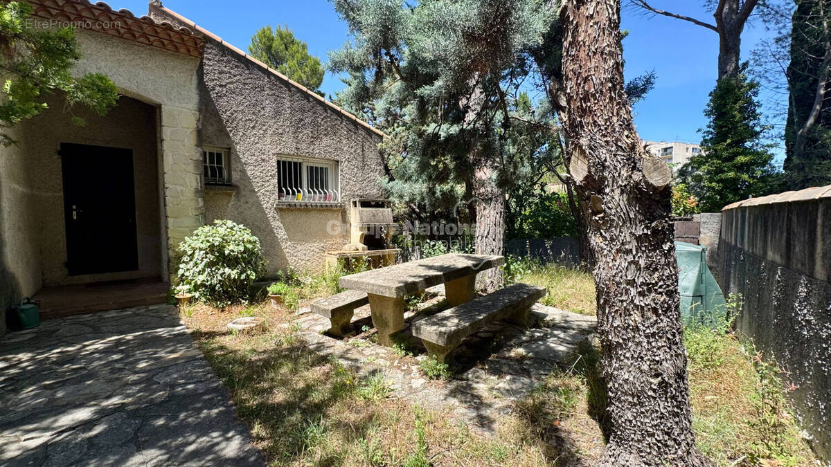 Maison à NIMES