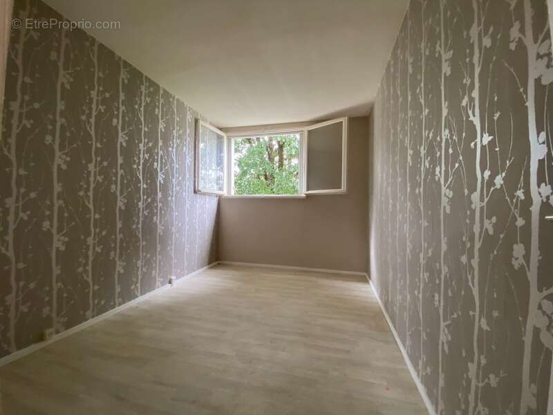 Appartement à SAINT-CYR-SUR-LOIRE