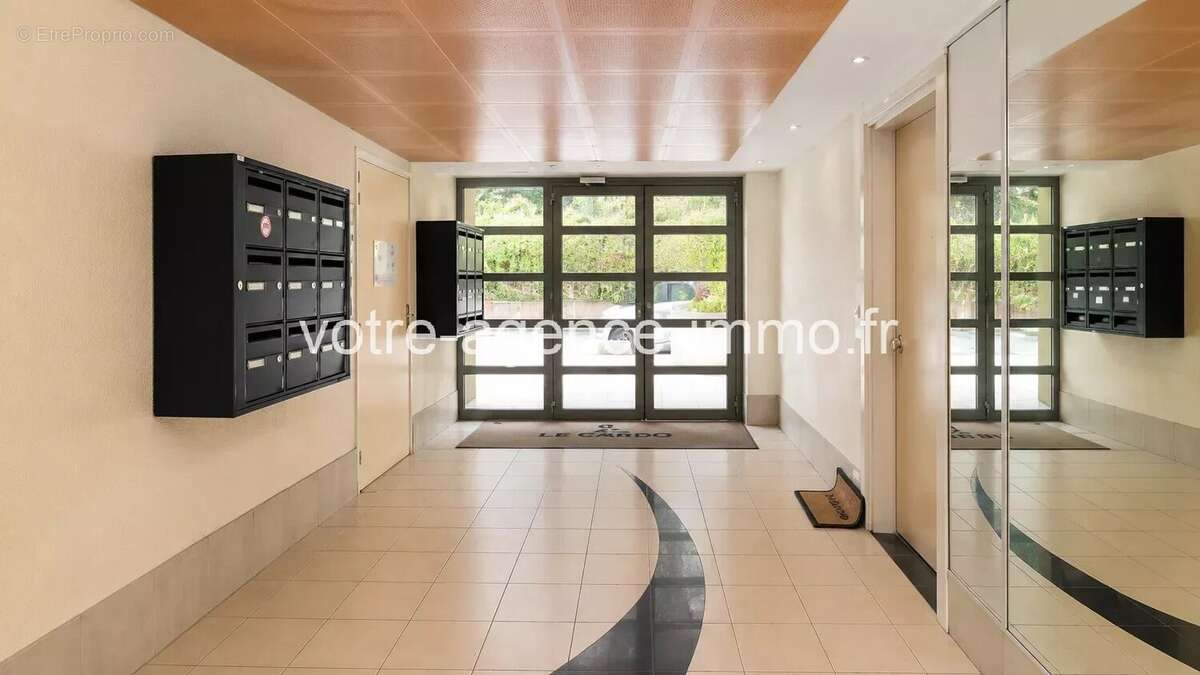 Nice- Corniche Fleurie-2 pièces- terrasse- garage- piscine - photo 14