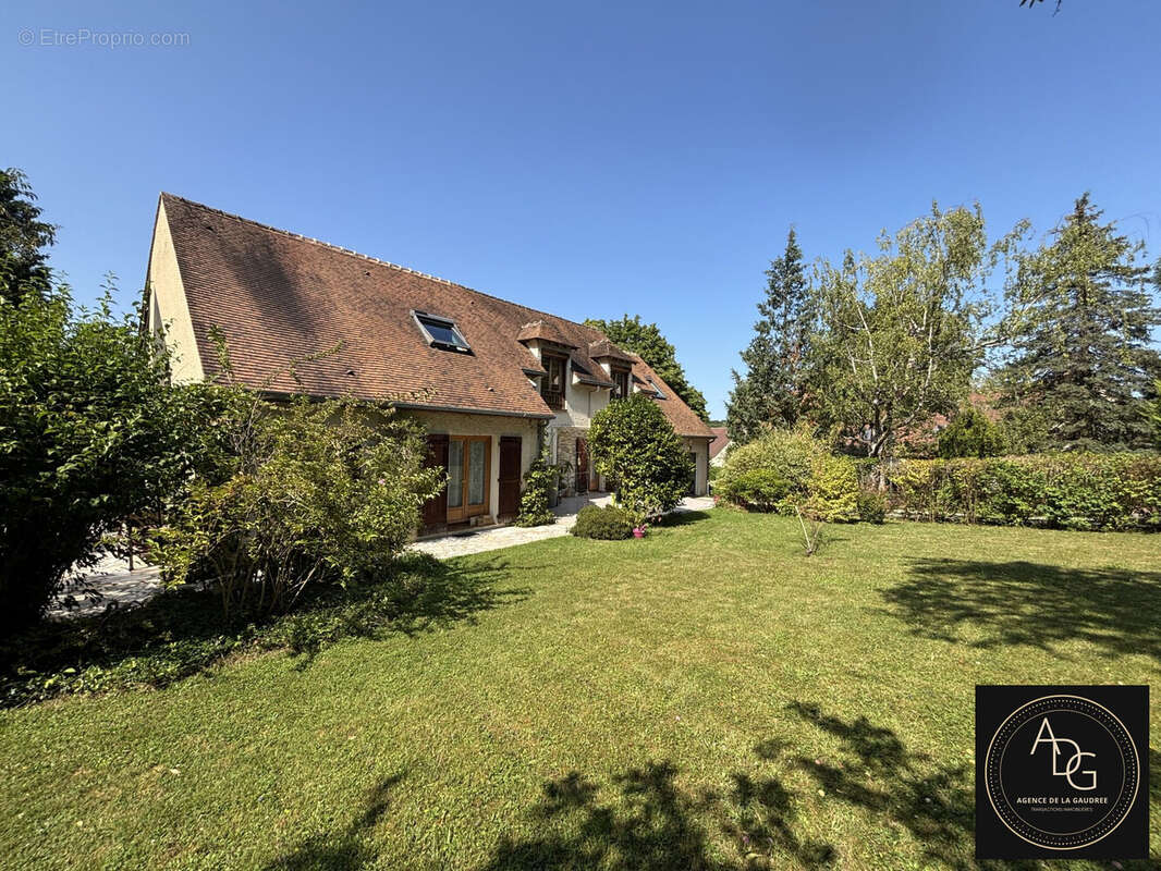 Maison à DOURDAN