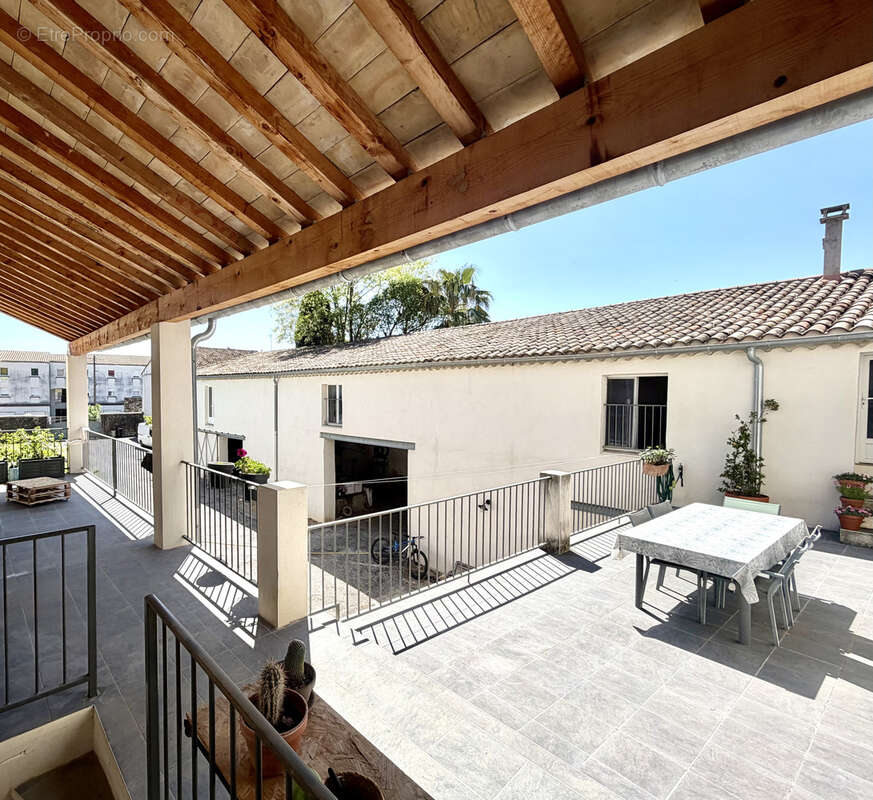 Appartement à SAINT-GENIES-DE-MALGOIRES