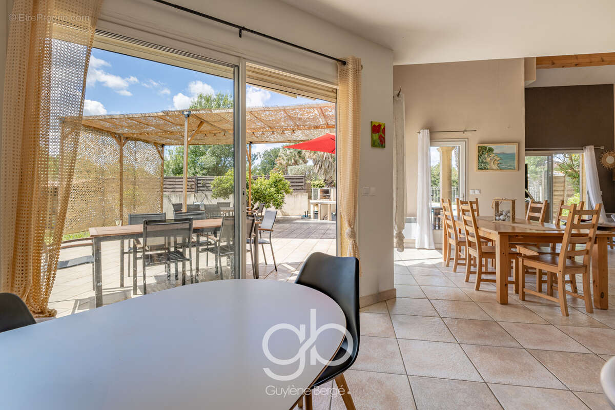 Maison à SATURARGUES
