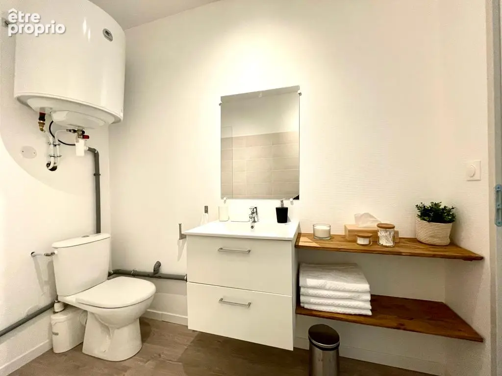 Appartement t2 meuble avec jardin privatif - photo 7