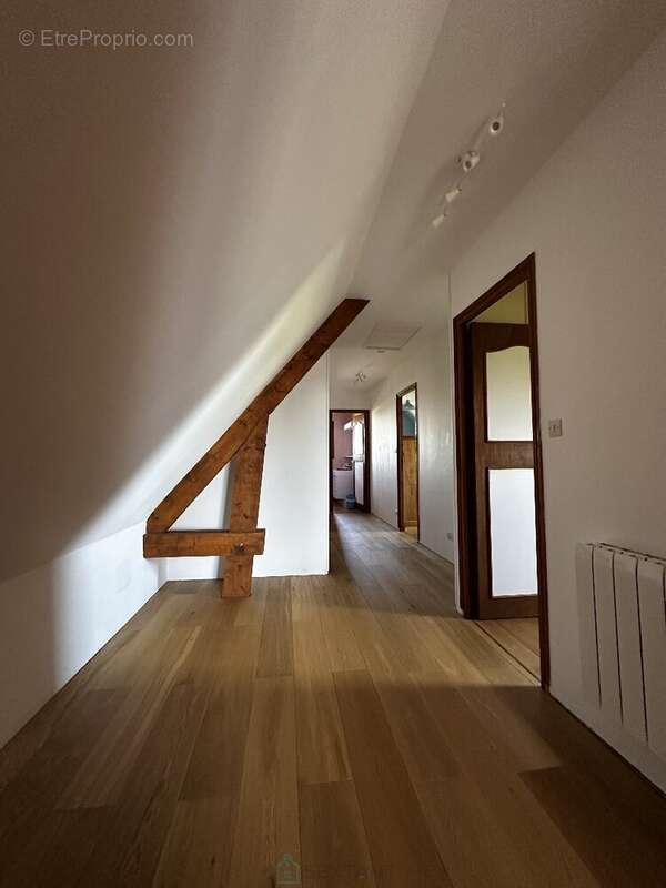 Maison à BOURG-ACHARD