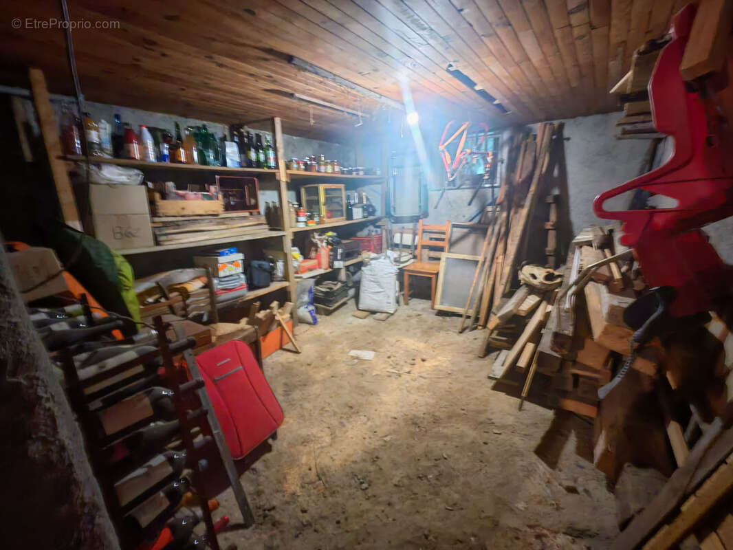 Maison à CHALLES-LES-EAUX