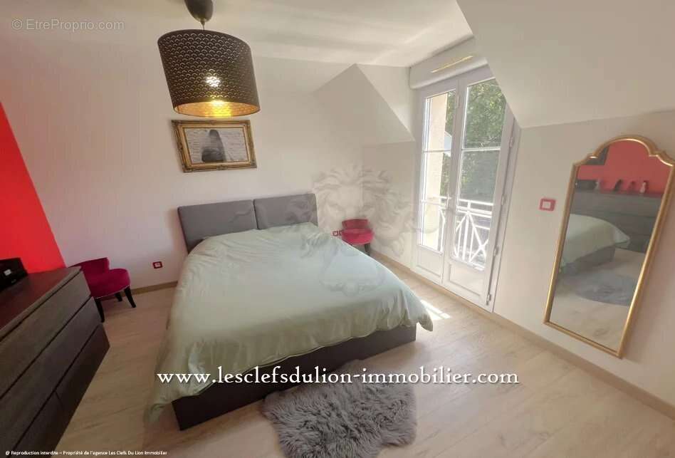 Maison à ECUELLES