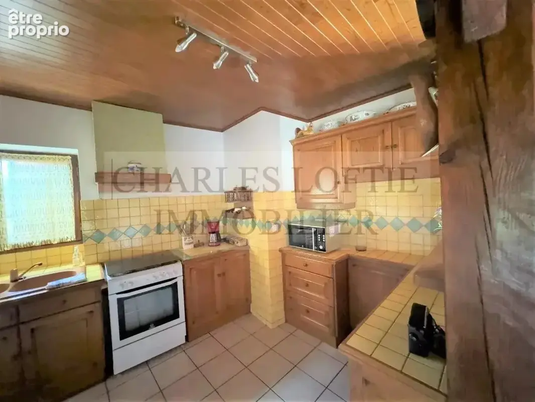Ensemble de 2 maisons, dépendances sur 3 655 m² de terrain - photo 12