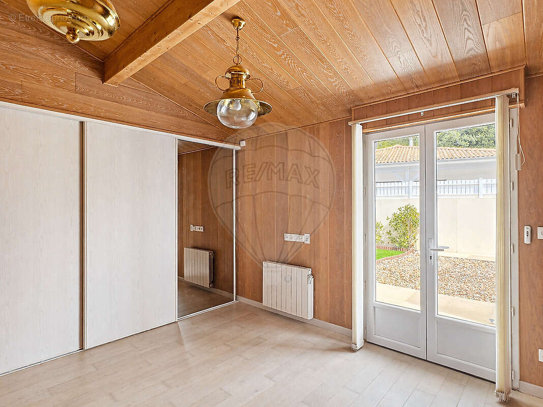 Maison à LES MATHES
