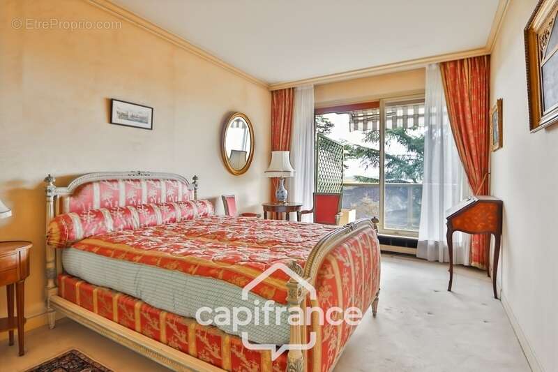 Appartement à SAINT-CLOUD