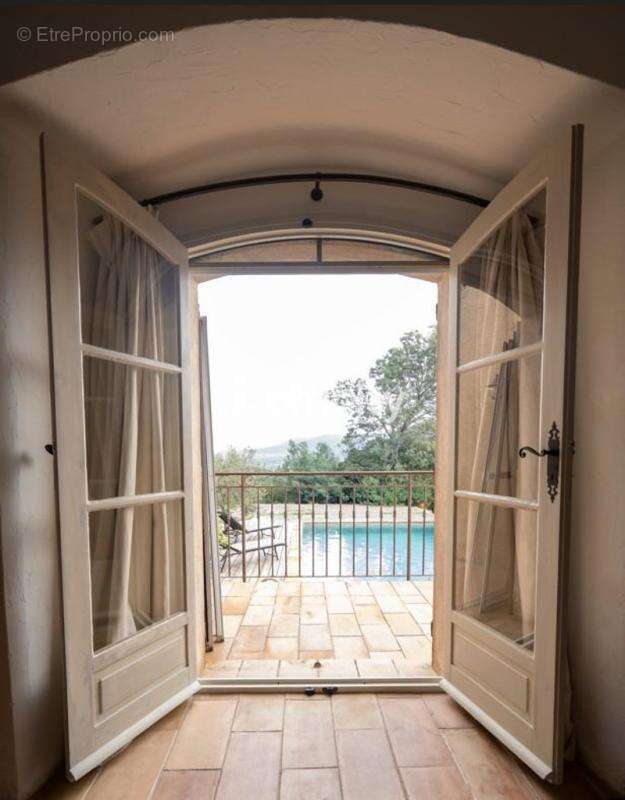 Maison à PLAN-DE-LA-TOUR