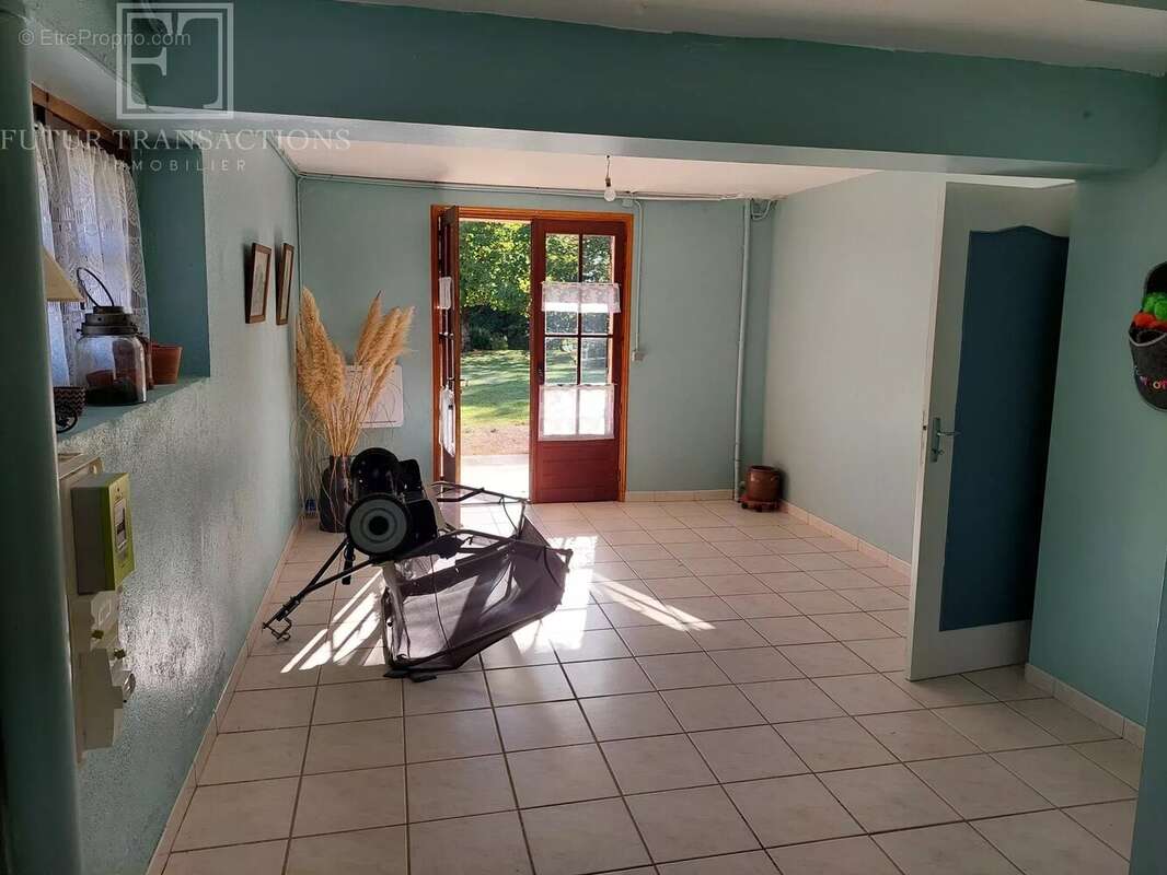 Maison à MILHAC-DE-NONTRON