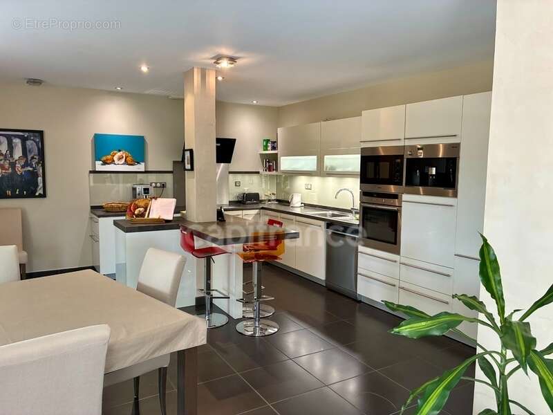 Maison 6 pièces à vendre 6 à SAINT-PIERRE-LA-PALUD - photo 8