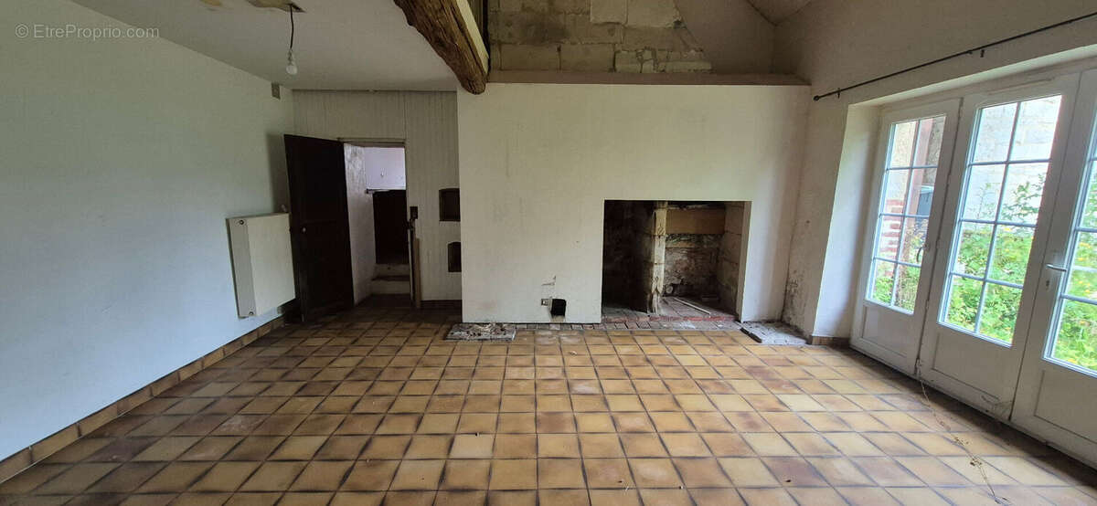 Maison Entre Villers Cotterets et Soissons de 6 pièce(s) 265 m2 - photo 4