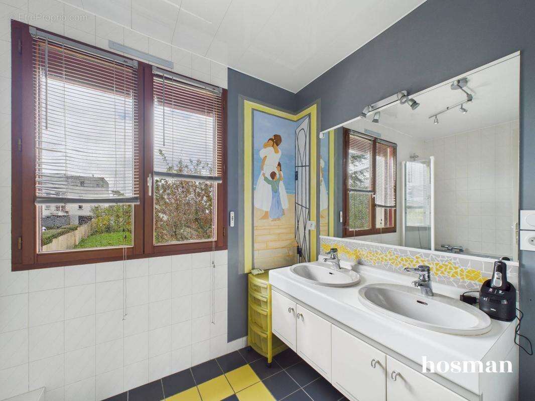 Maison à LES SORINIERES