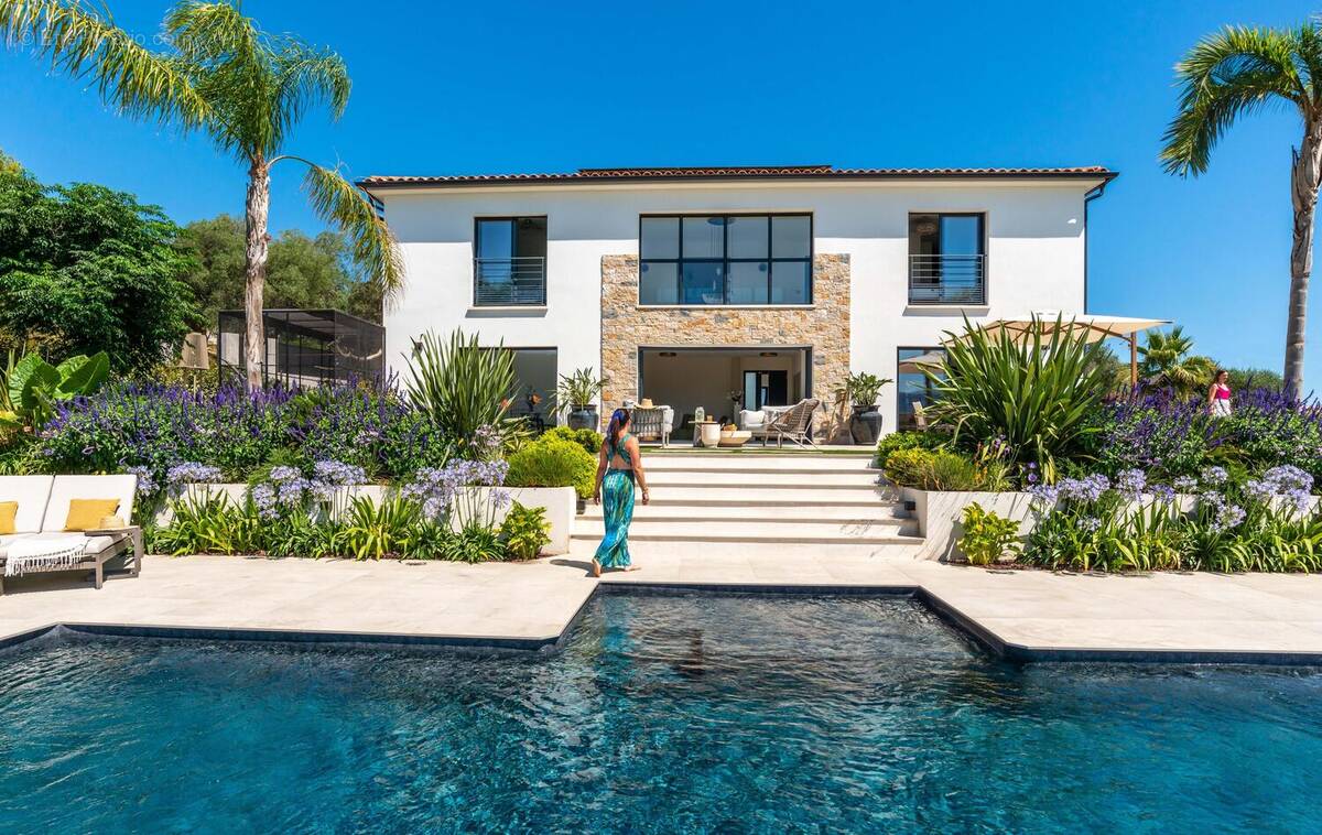 Photo 1 - Maison à CABRIES