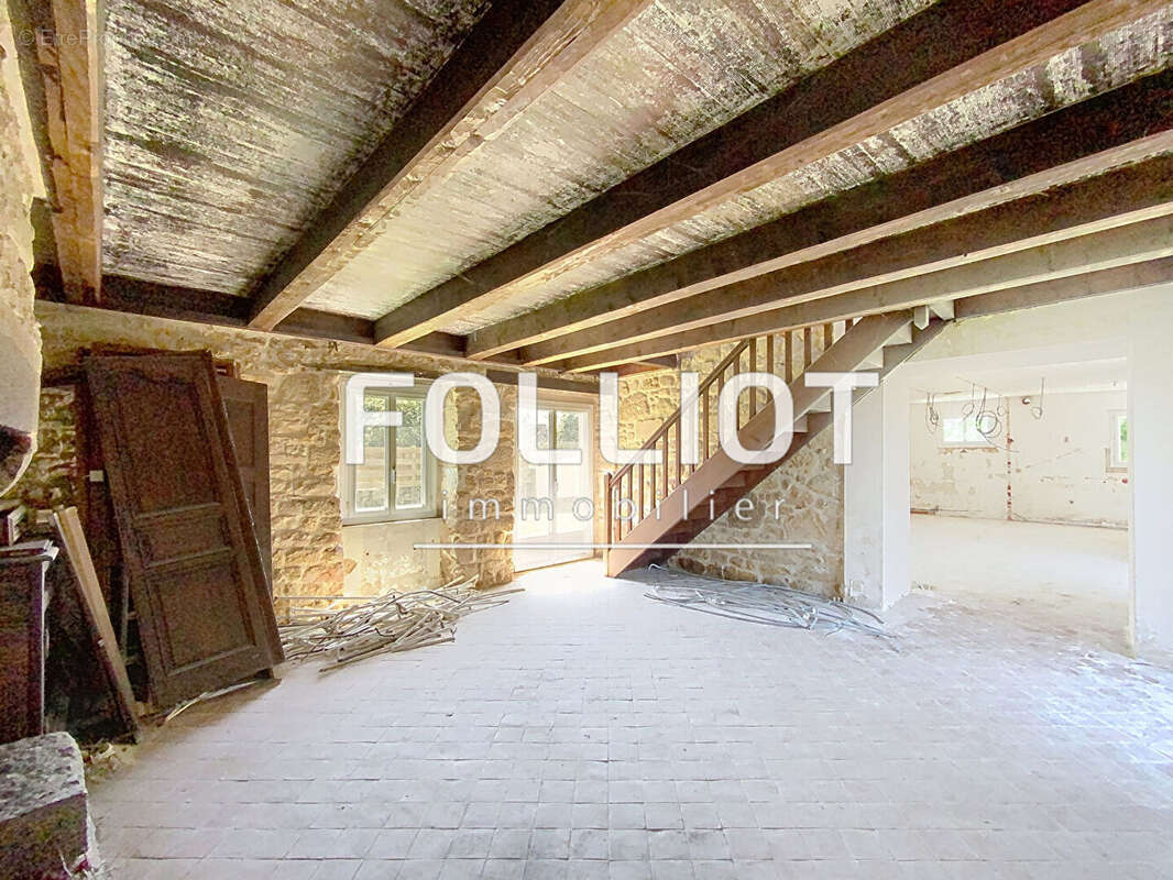 Maison en pierre à vendre / Jullouville - photo 7