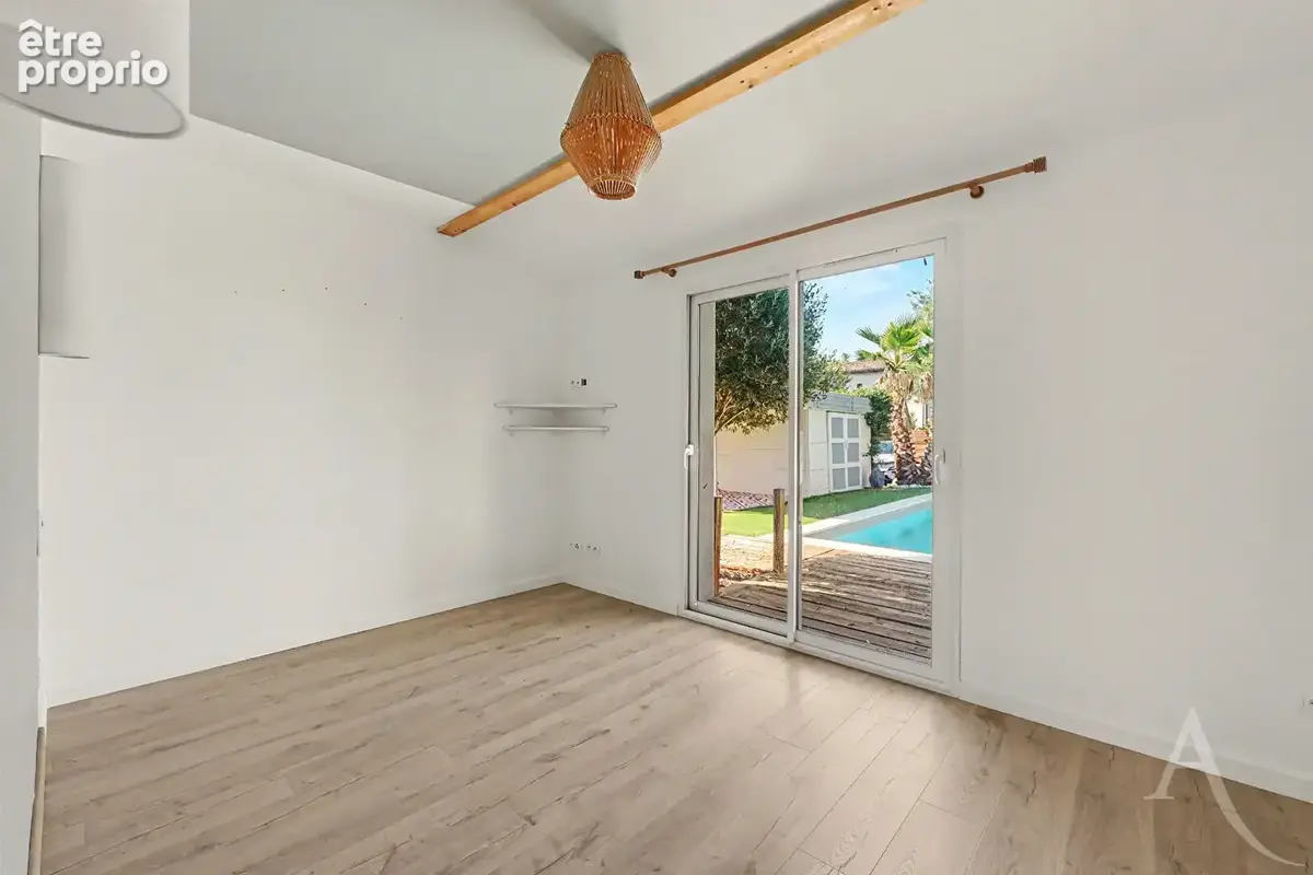 Villa contemporaine Plain pied- 172m² - Piscine - Terrain 1230 m² - photo 9