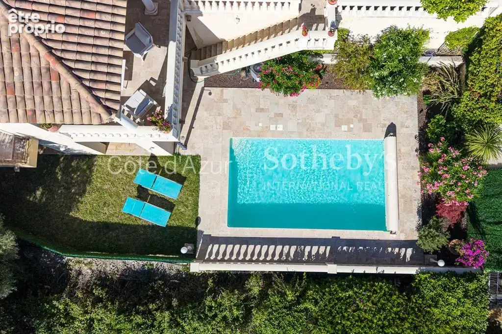 Villa néo-provençale avec piscine et vue mer à Cagnes-sur-Mer - photo 2