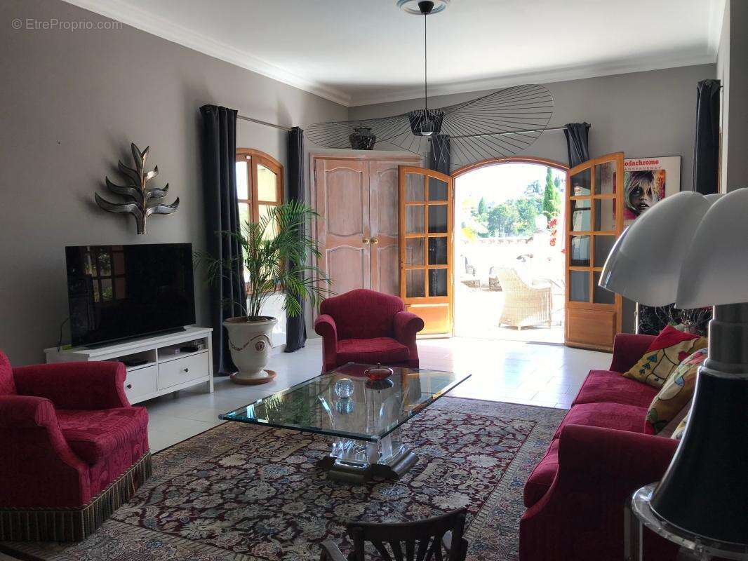 Maison à VAISON-LA-ROMAINE