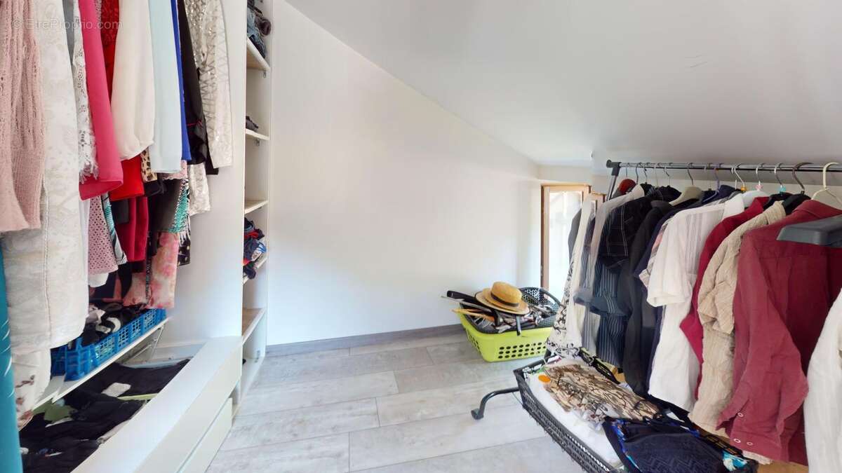 RARE SUR LE SECTEUR – Maison familiale avec grands volumes et cadre de vie exceptionnel - photo 9