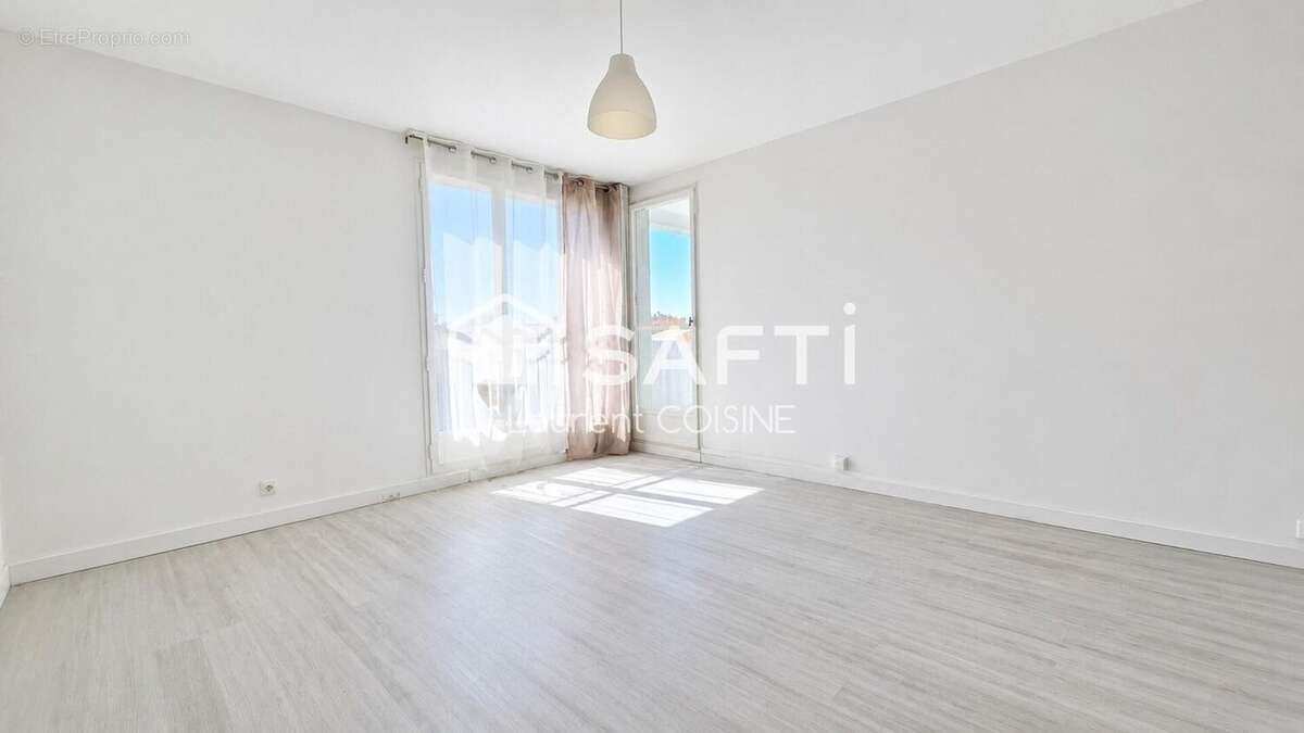 Photo 5 - Appartement à MARSEILLE-3E
