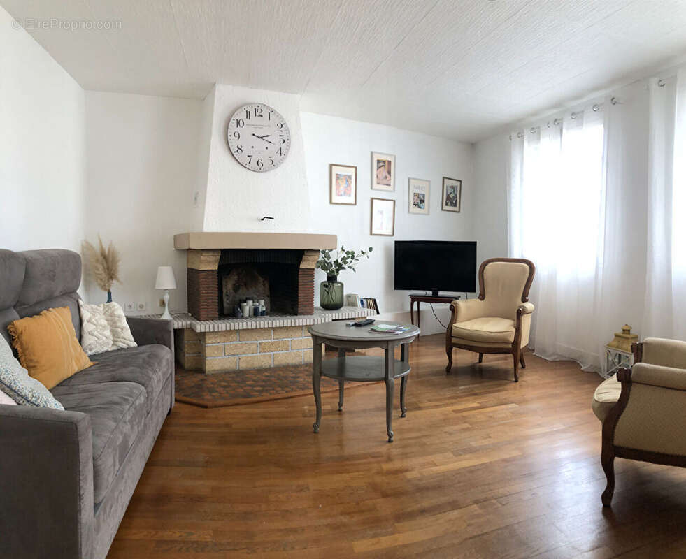 Maison à LA ROCHE-GUYON