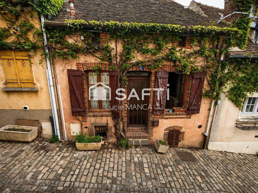 Photo 1 - Maison à TOUCY