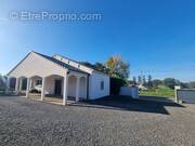 Maison à SAINT-QUENTIN-SUR-LE-HOMME