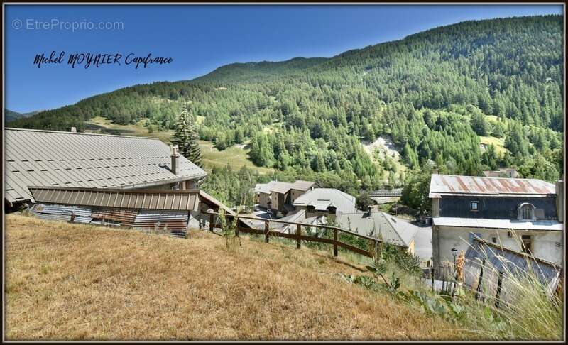  Une maison unique à Aiguilles, au cœur des montagnes du Queyras - photo 4