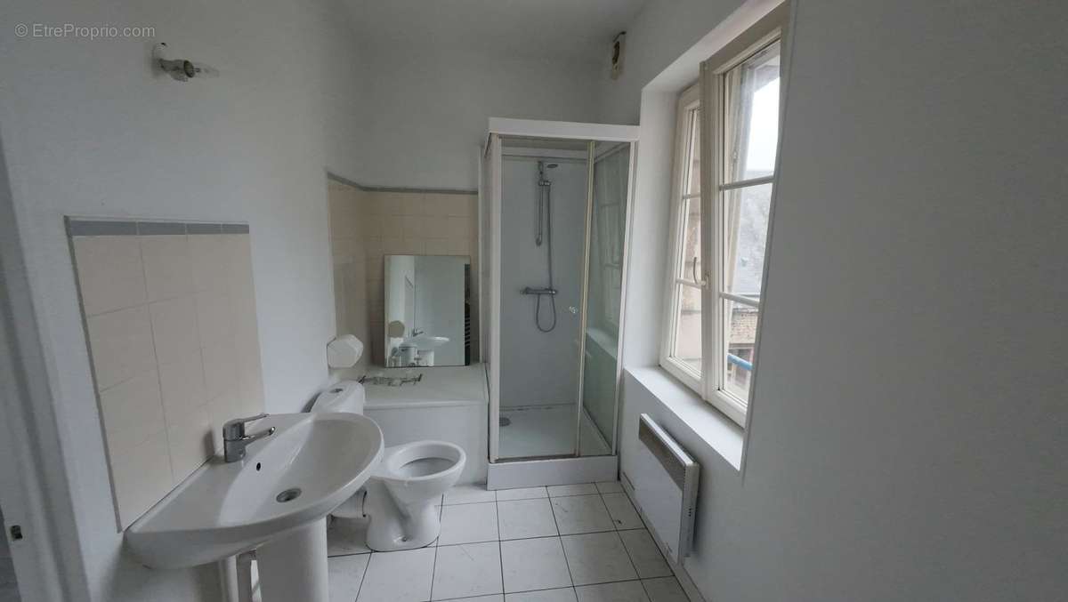 Maison à CANY-BARVILLE