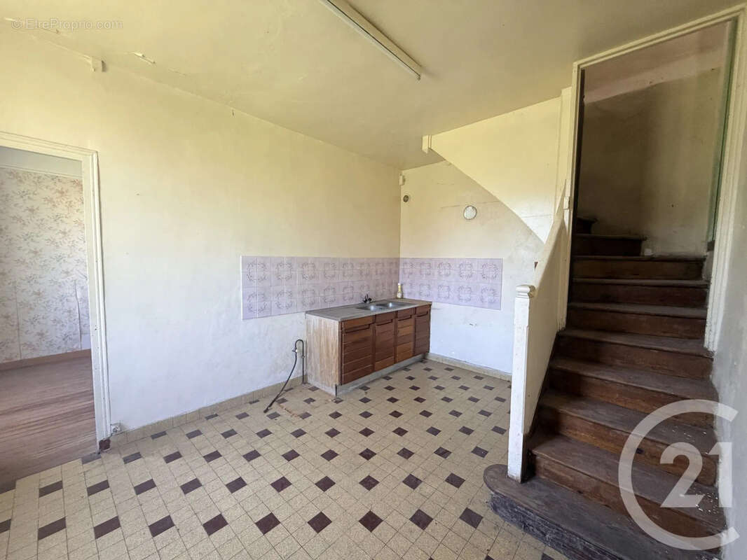 Maison 62 m² à Venables  - photo 2
