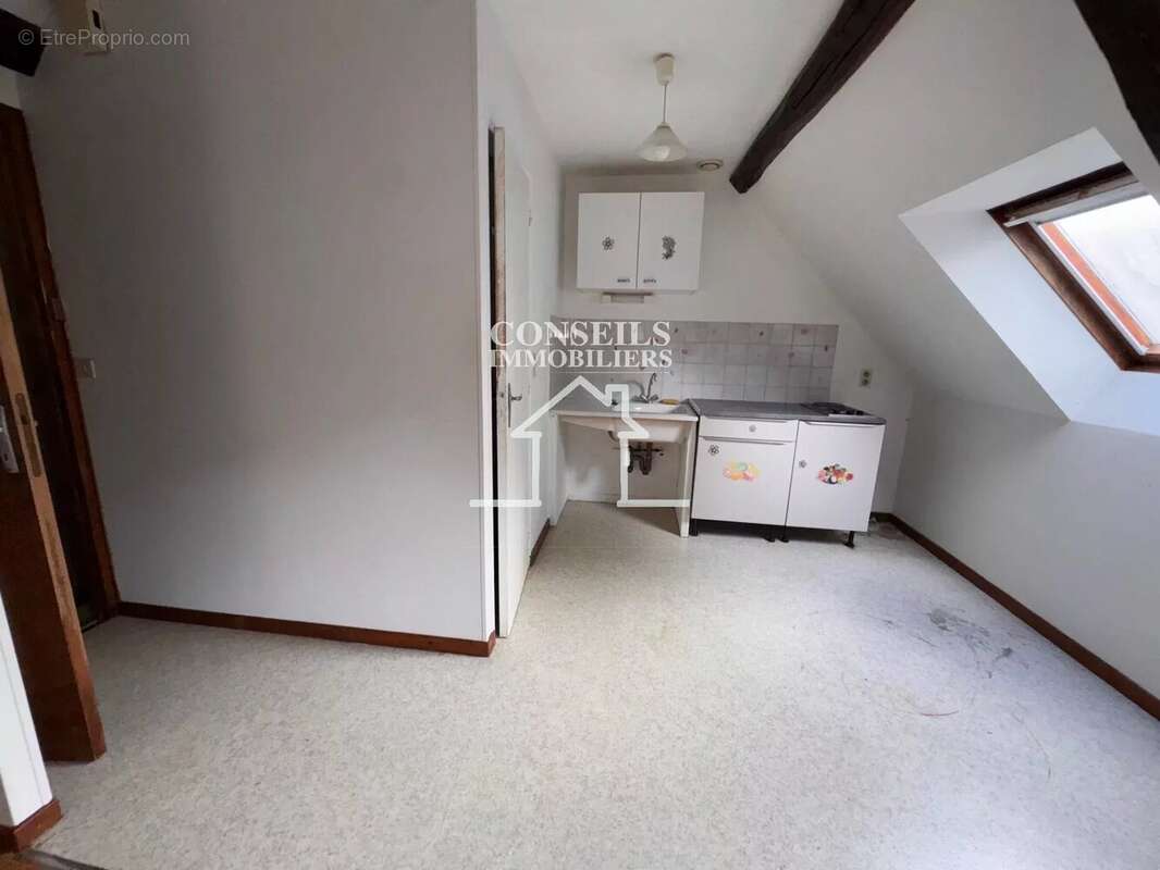 Appartement à SAINT-JULIEN-DU-SAULT