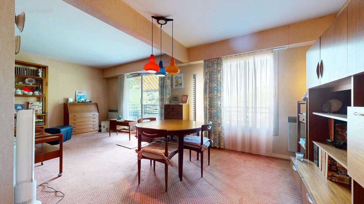 Appartement à LE RAINCY
