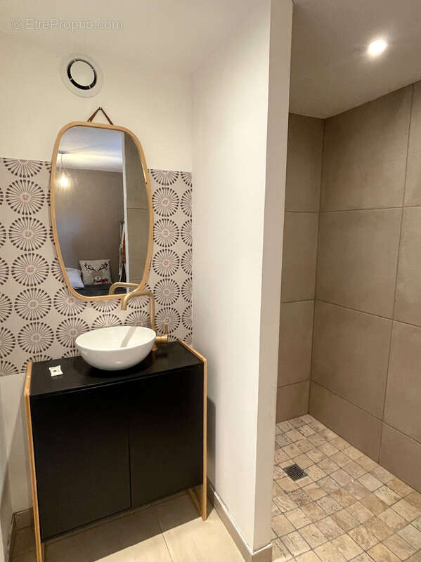 Maison à GREZIEU-LA-VARENNE