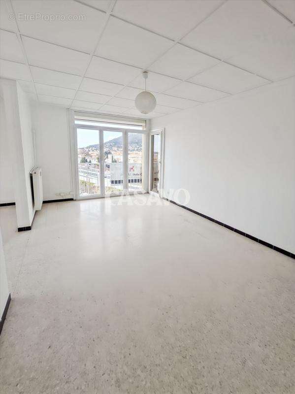 Appartement à LA VALETTE-DU-VAR