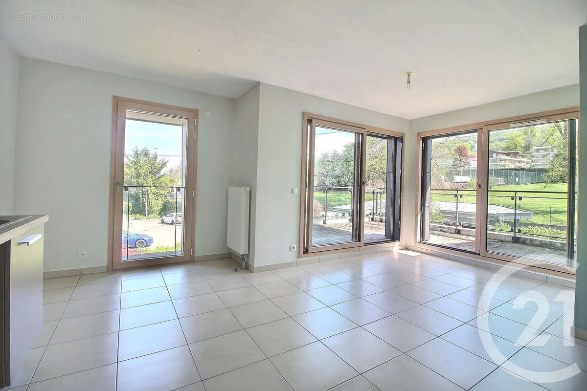 Appartement à EVIAN-LES-BAINS