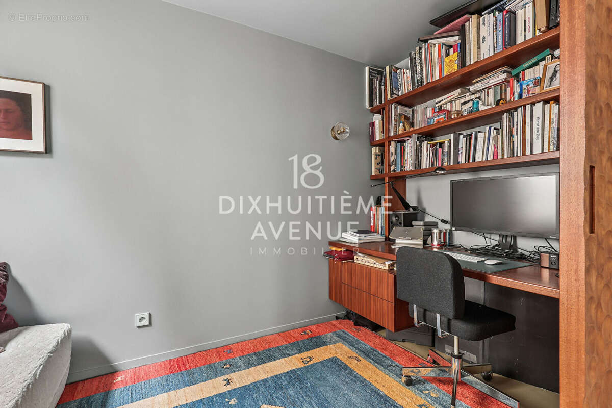 Appartement à PARIS-18E