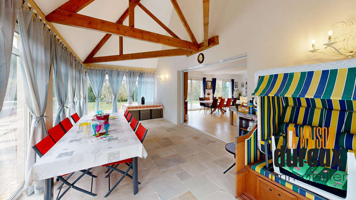 Maison 339 m² à Apremont  - photo 9
