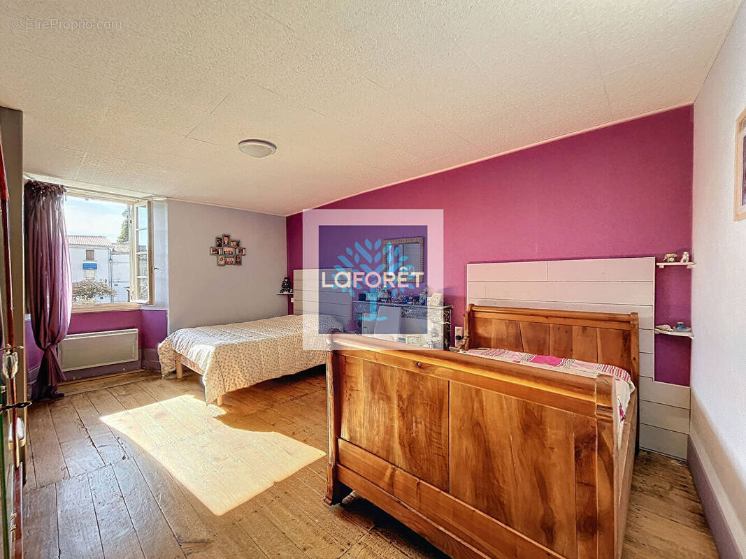 Appartement à BAIGNES-SAINTE-RADEGONDE