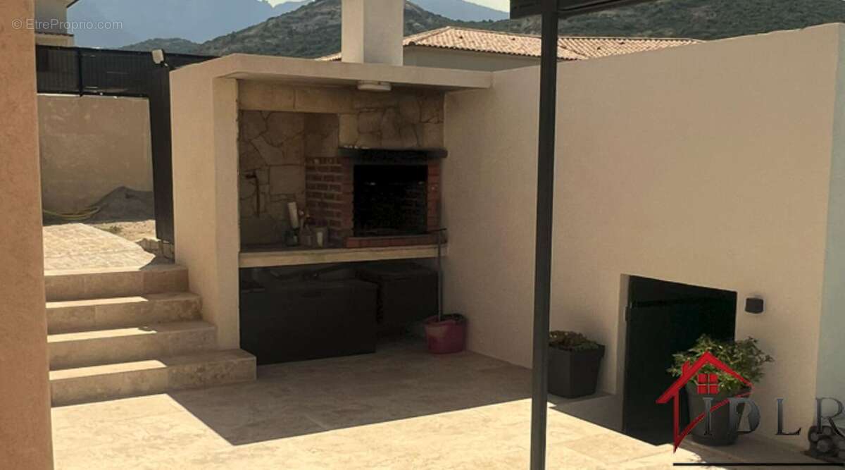 Calenzana   Villa contemporaine très récente avec piscine, a - photo 11