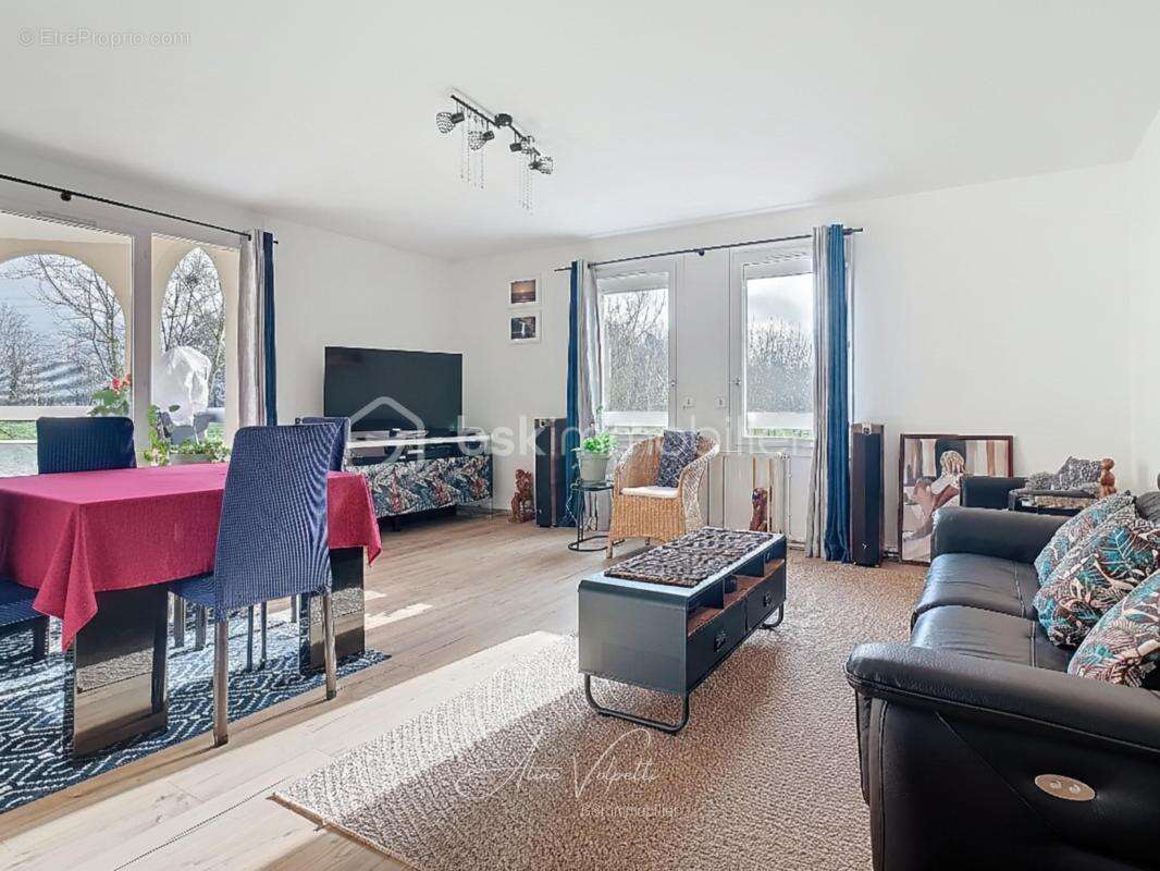 Appartement à LOGNES