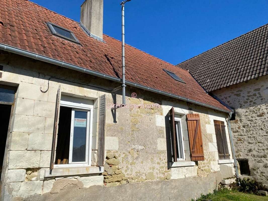 Maison à POULAINES