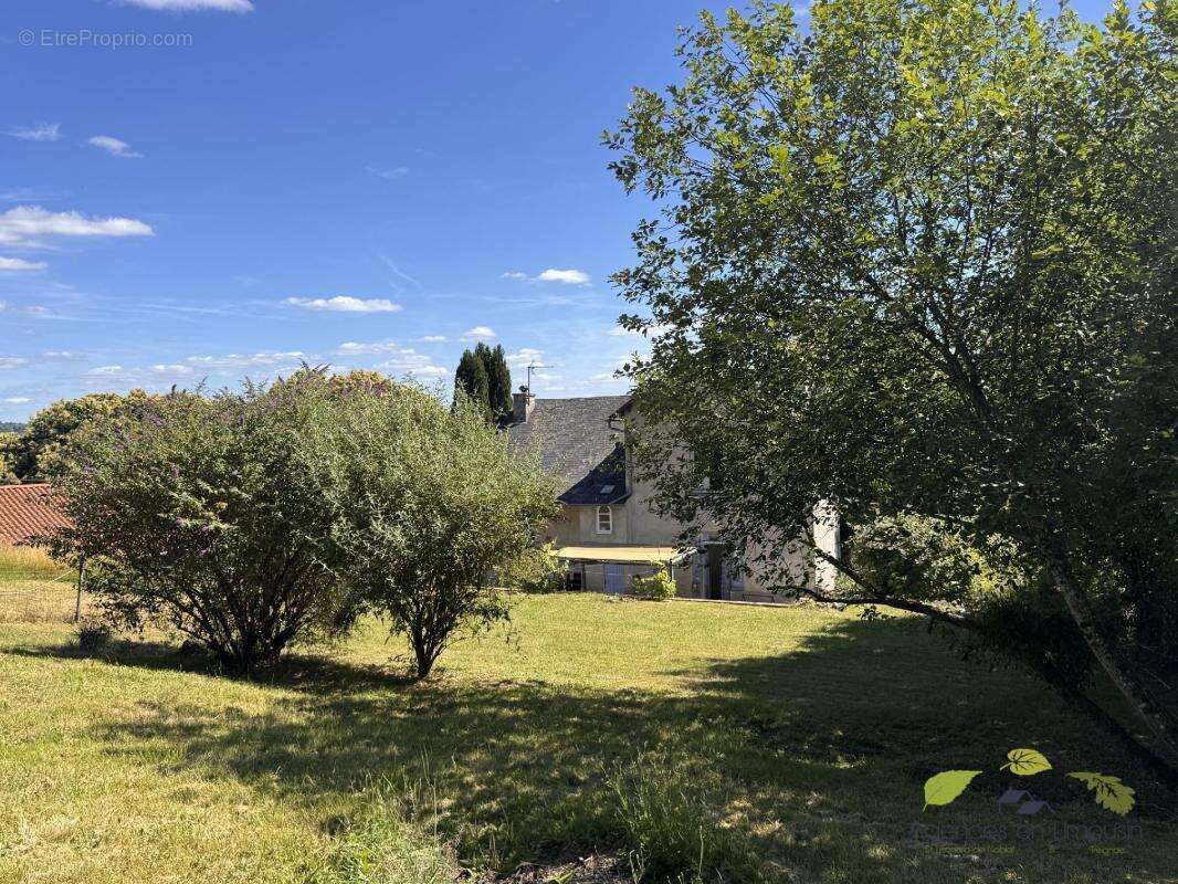 Maison à LA CROISILLE-SUR-BRIANCE