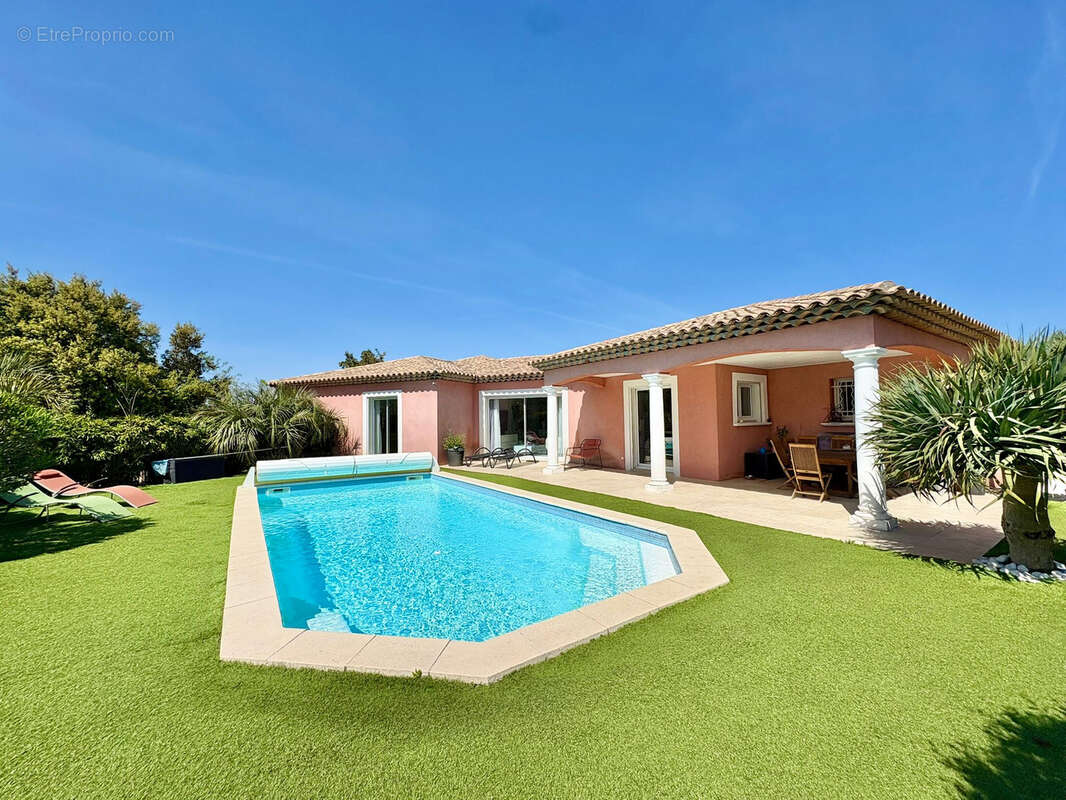 Maison à FREJUS
