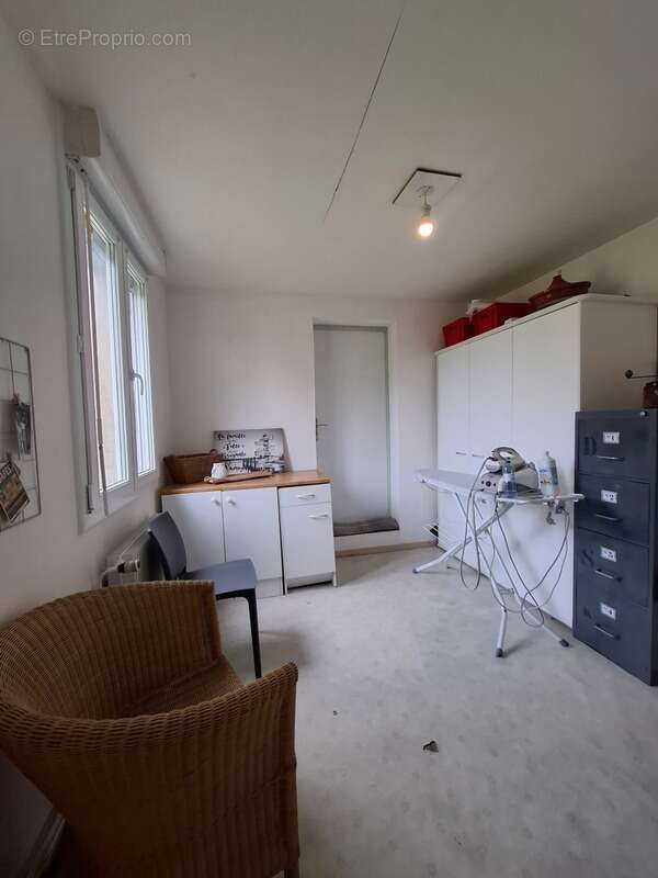 Maison à MONTREUIL-AU-HOULME