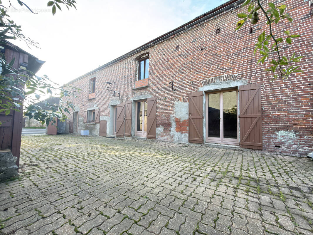 Maison à AUNAY-SOUS-AUNEAU