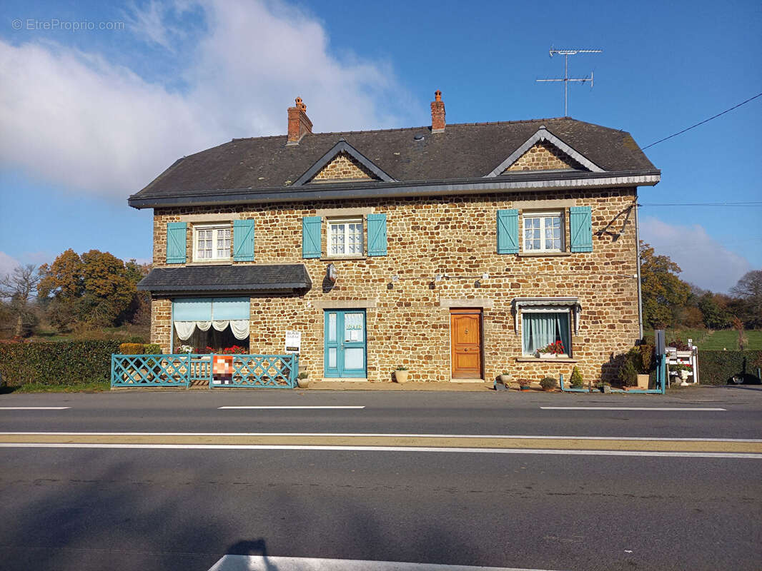 Maison à SAINT-PIERRE-DES-LANDES