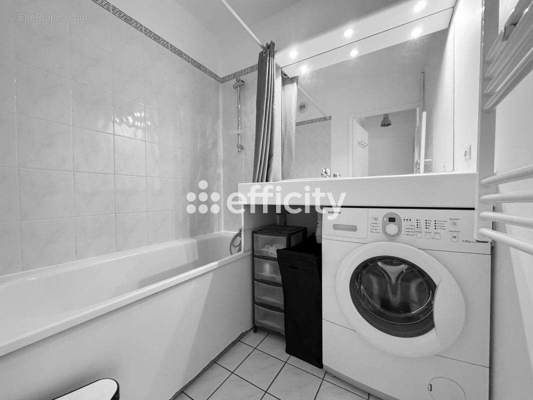 Appartement à PARIS-12E