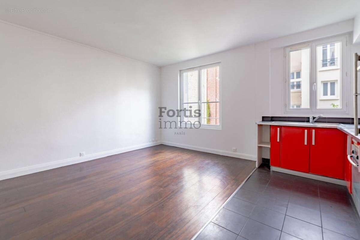 Appartement à LEVALLOIS-PERRET