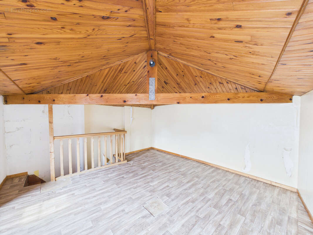 Maison à CRAPONNE-SUR-ARZON